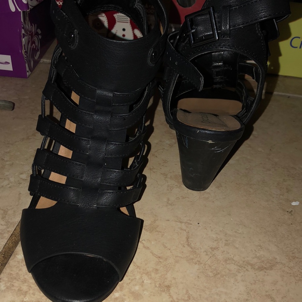 Heels - Picture 2 of 2